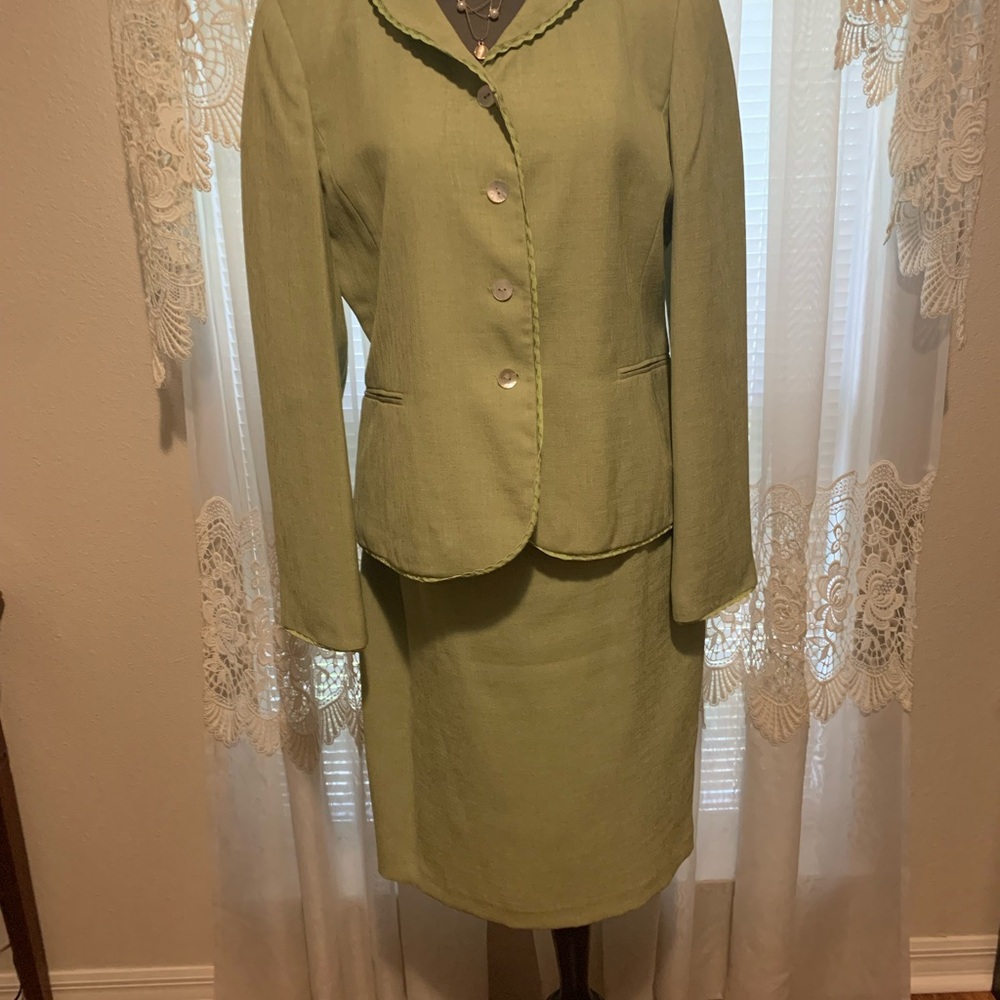 Green Skirt Suit Set